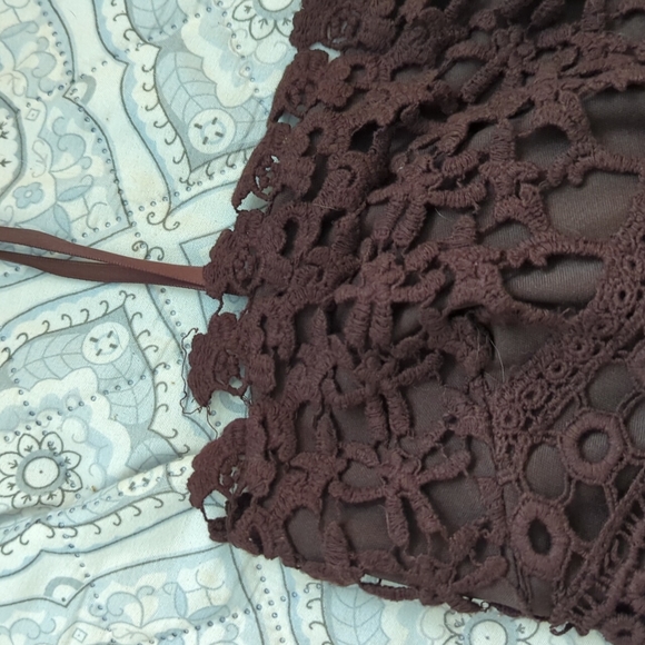 Lace strapless dress - Picture 4 of 6